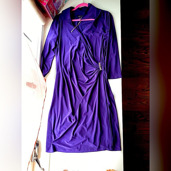 Navy Wrap Dess - Picture 2 of 8